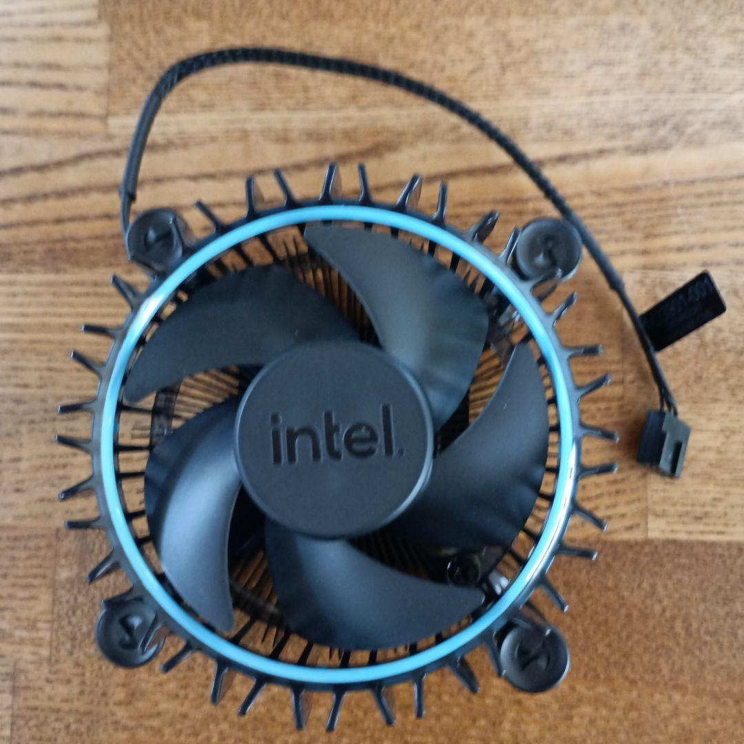 Intel Core i3-12100F CPU クーラーセット Intel Core i3-12100F + 純正クーラー - メルカリ