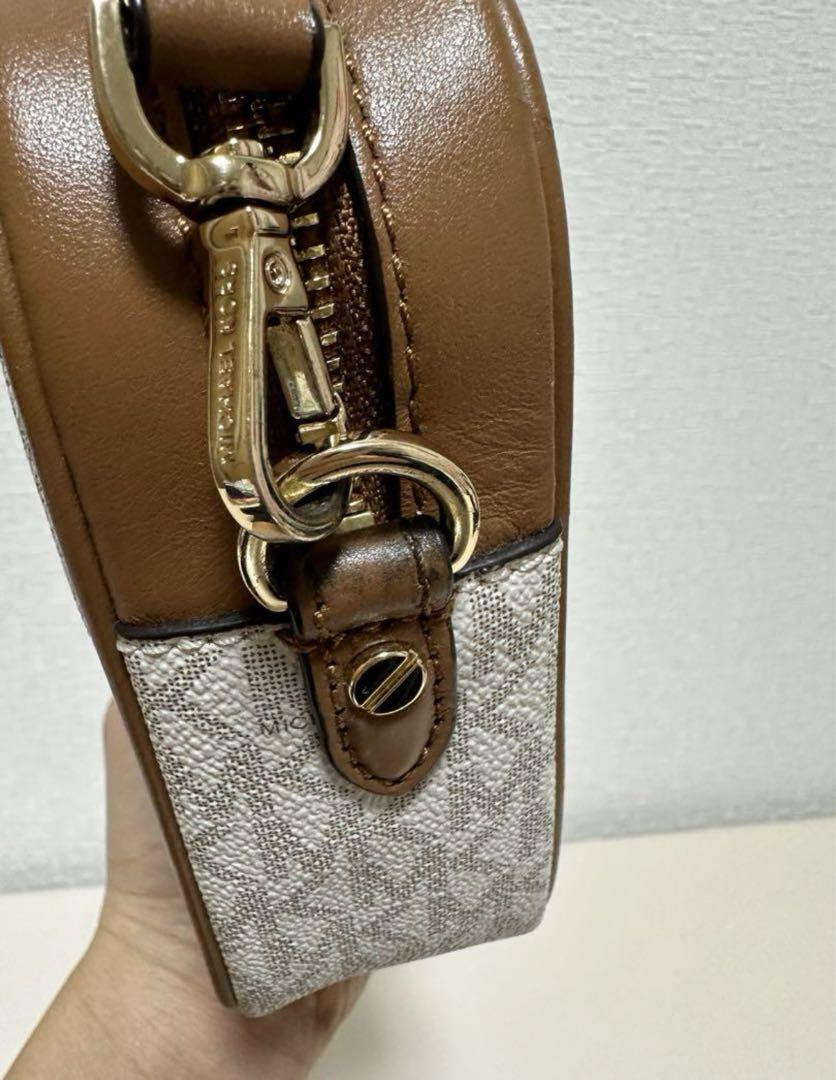 最終値下げ★新品タグ付き★マイケルコース★定価１０万８９００円。メルカリ便 新品 MICHEAL KORS マイケルコース 定価41,800円 財布 - メルカリ