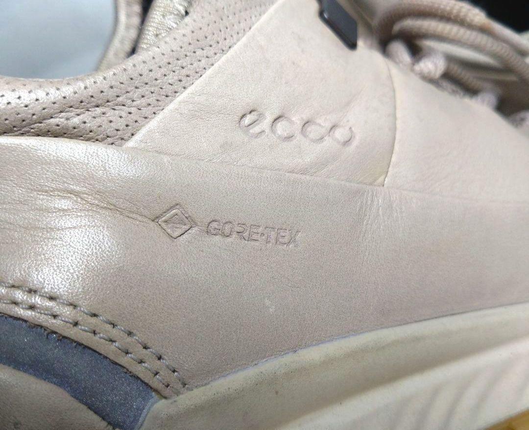 ☆ECCO☆エコゴアテックス　 レデースススニーカー　22.0ⅽⅿ