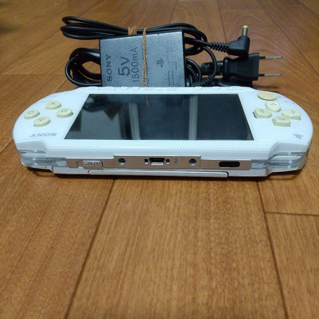 SONY PSP ホワイト 本体 バッテリー、充電器