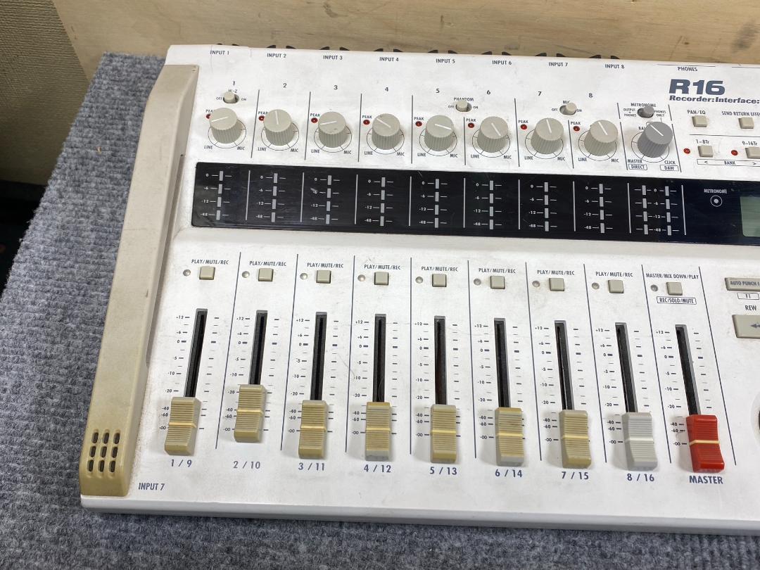 826 ZOOM R16 MTR マルチトラックレコーダー - メルカリ