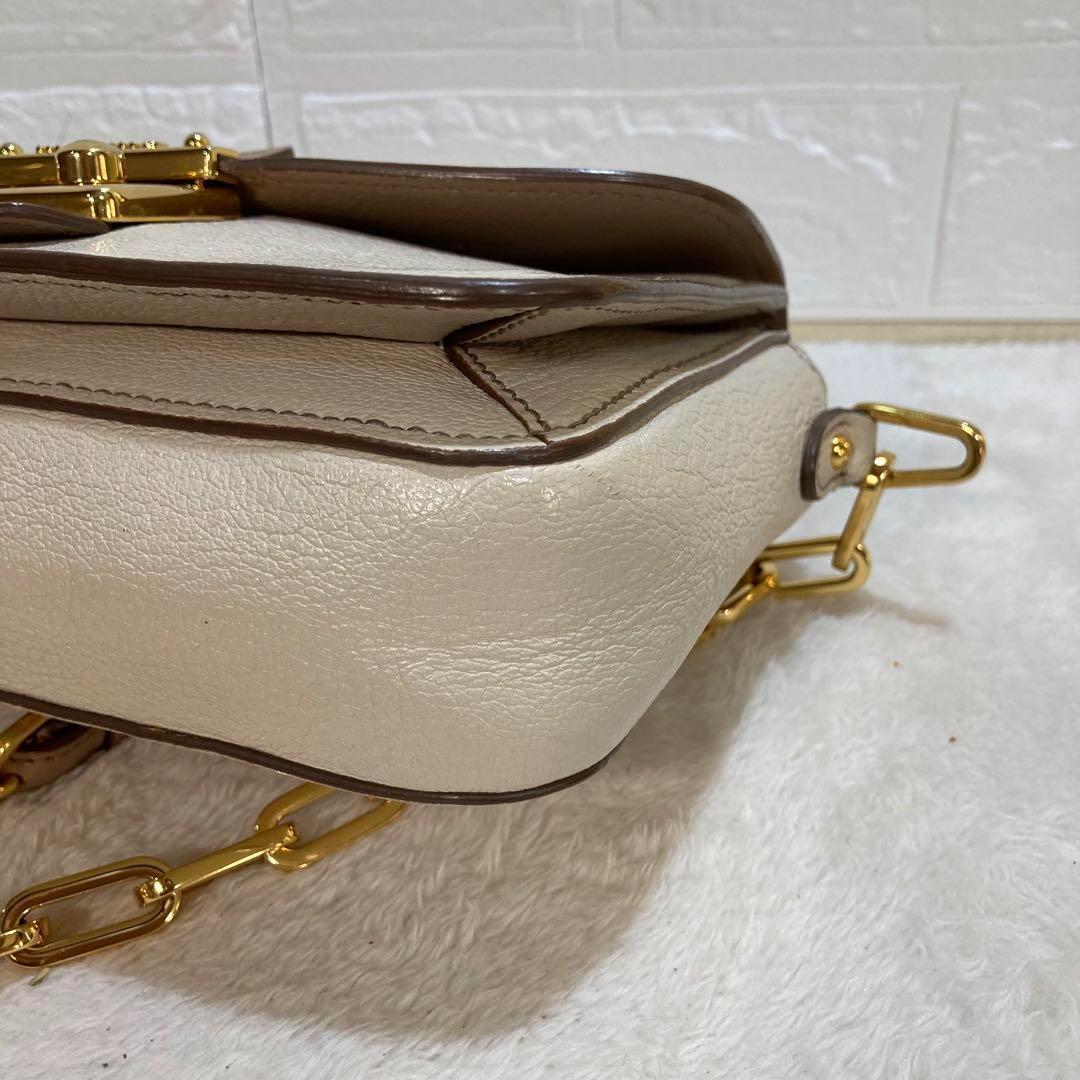 ！極美品！　miumiu ミュウミュウ　ショルダーバッグ　チェーン