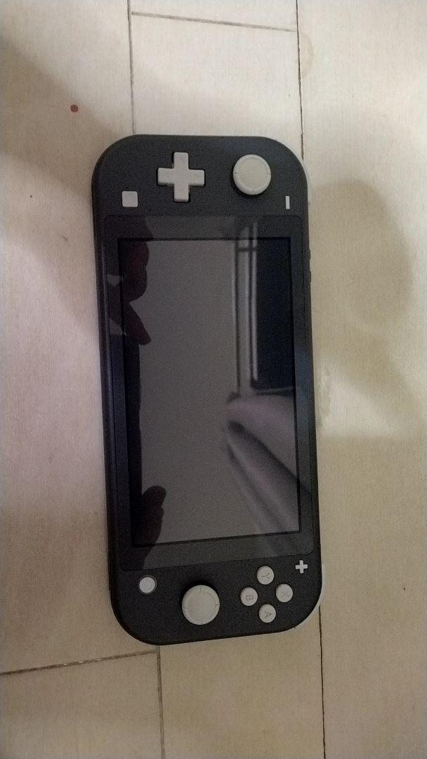 7370円 完全送料無料 Nintendo Switch LITE ブラック