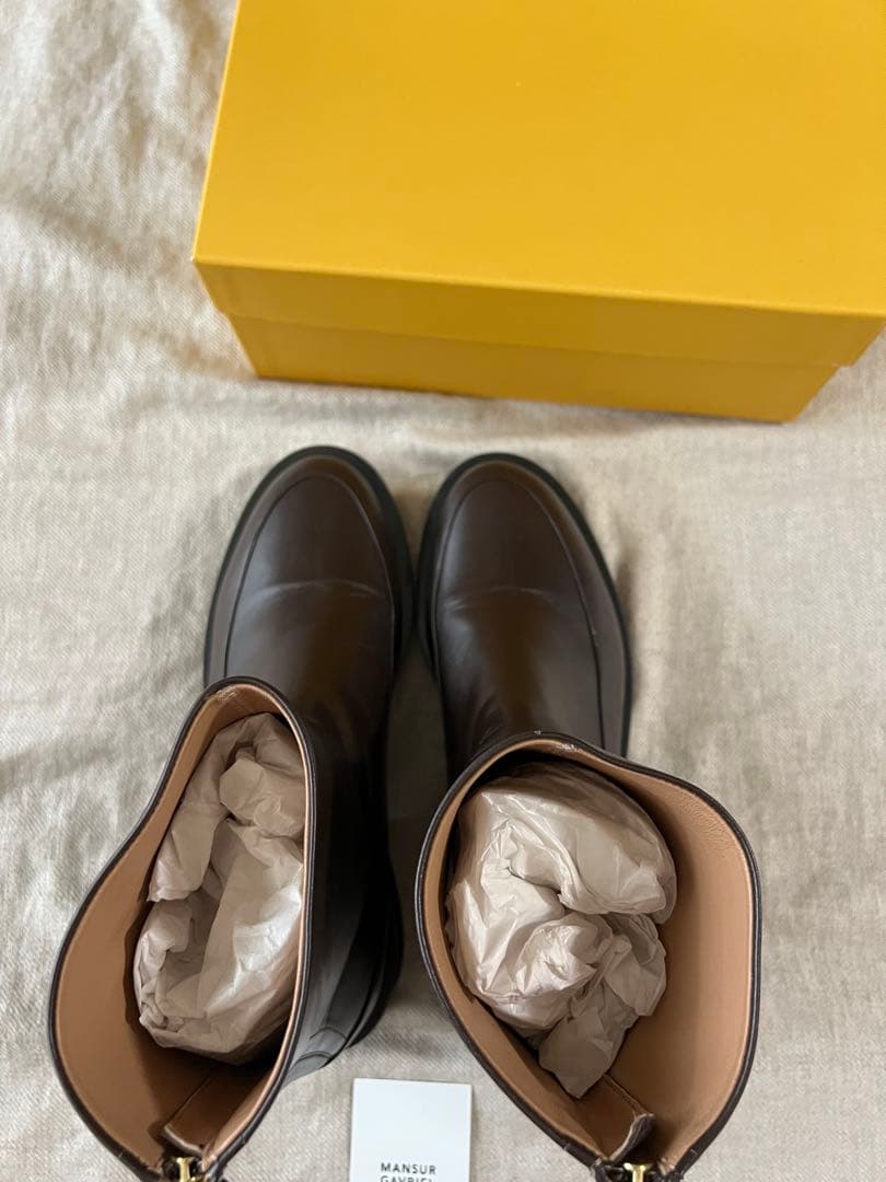 GAVRIEL ダークブラウン