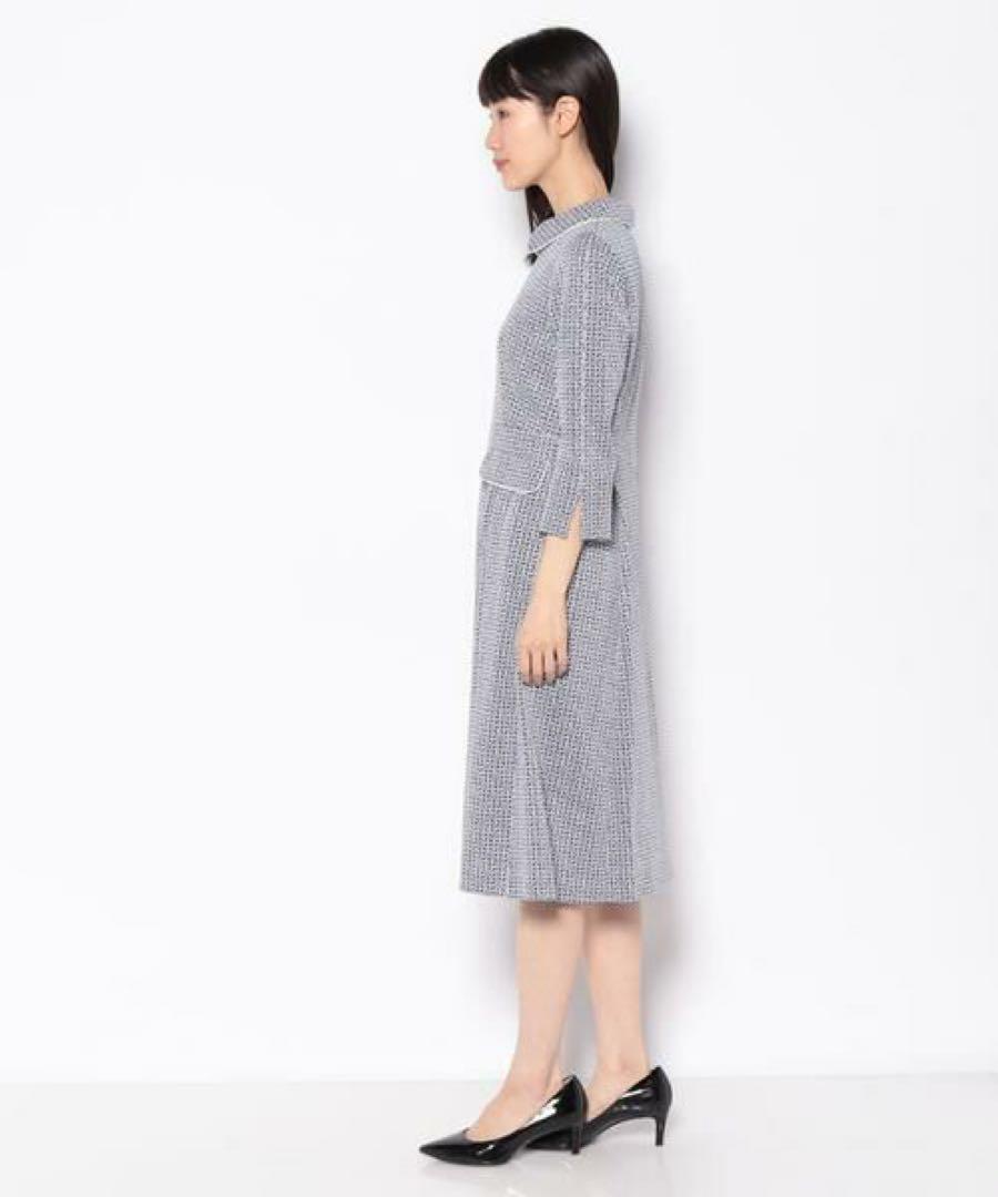 タグ付美品　レリアン９号 ロイヤルブルー総柄ワンピース　フロントファスナー