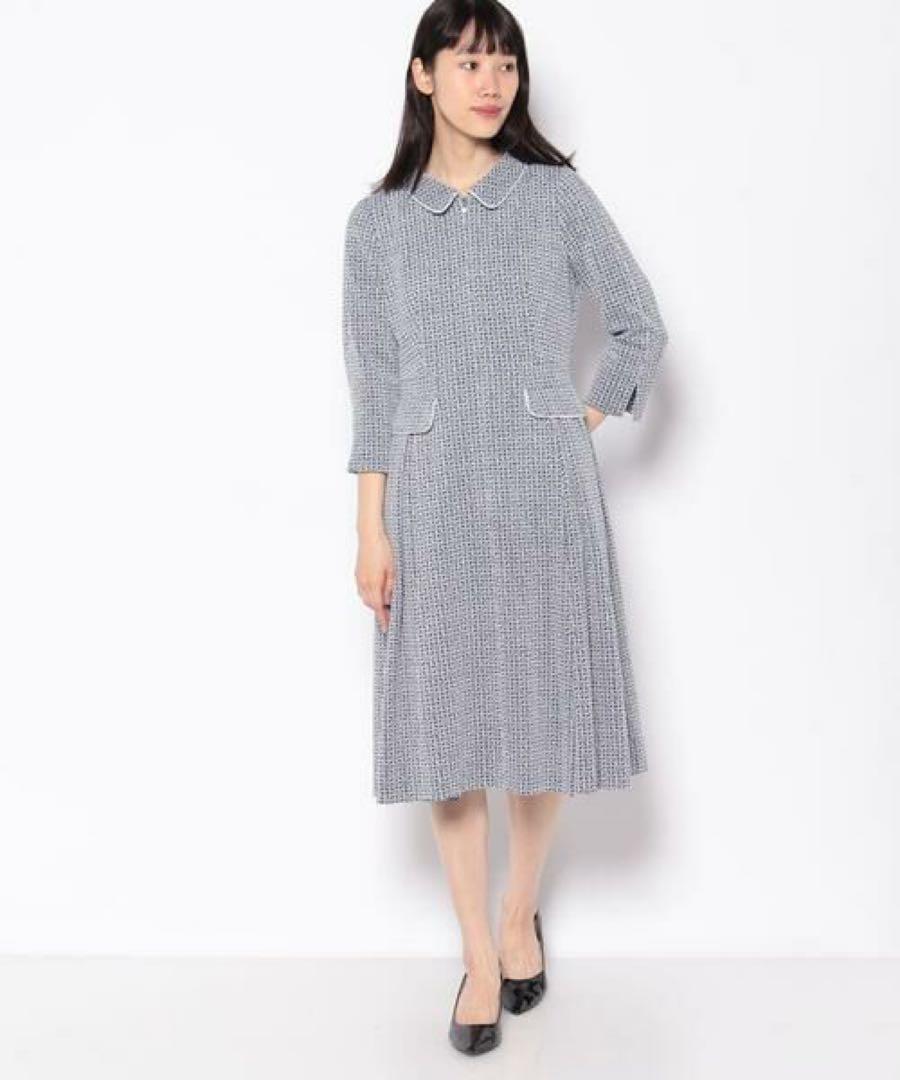 タグ付美品　レリアン９号 ロイヤルブルー総柄ワンピース　フロントファスナー
