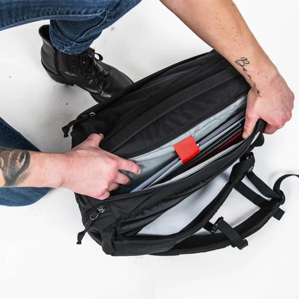 バッグ EVERGOODS CIVIC PANEL LOADER 16L