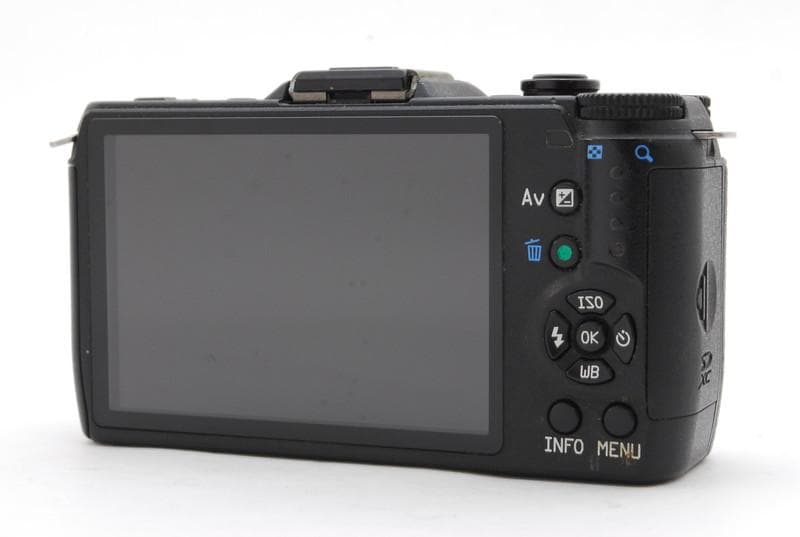 ☆ スマホに転送OK♪ キュートなミラーレス PENTAX Q10 ブラック