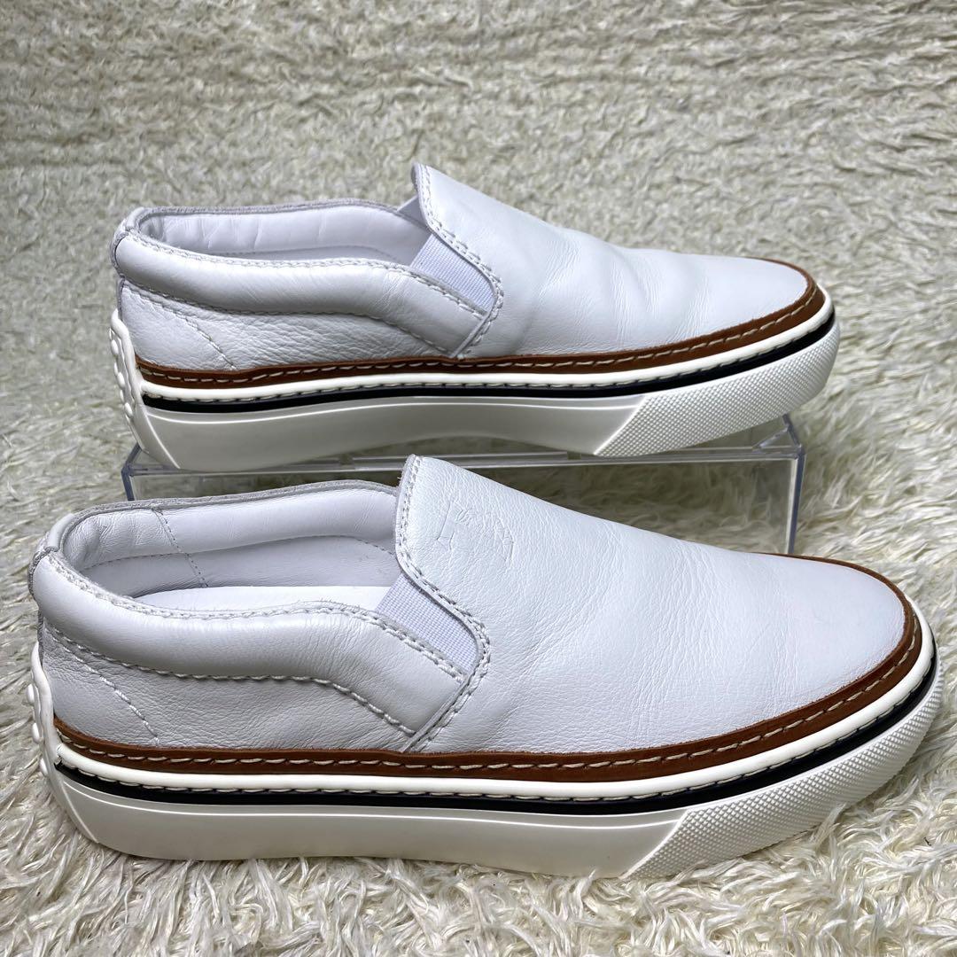 『未使用級』TOD'S トッズ　スニーカー　スリッポン　ドライビングシューズ　白