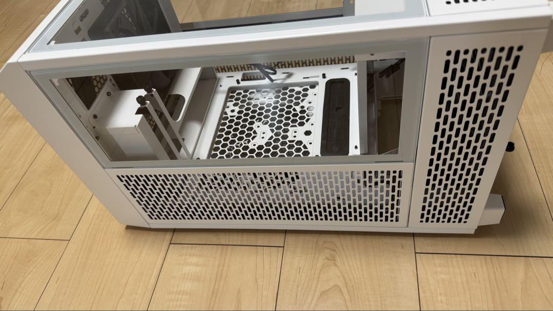 PCケース(自作PC用) Thermaltake The Tower 100 Snow Edition