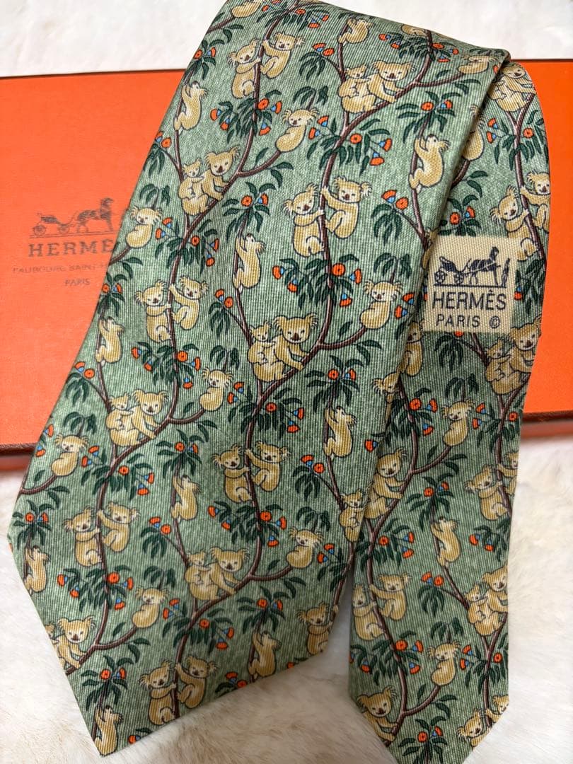 HERMES シルクネクタイ コアラ柄