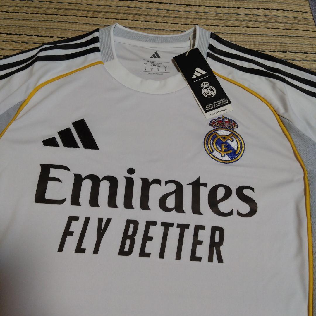 新品未使用　アディダス レアル.マドリード　25/26ホームユニホーム　M adidas tシャツ レアル・マドリード 25/26 長袖ホーム