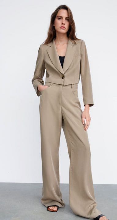 高評価の贈り物 ZARA クロップドブレザー テーラードジャケット - www