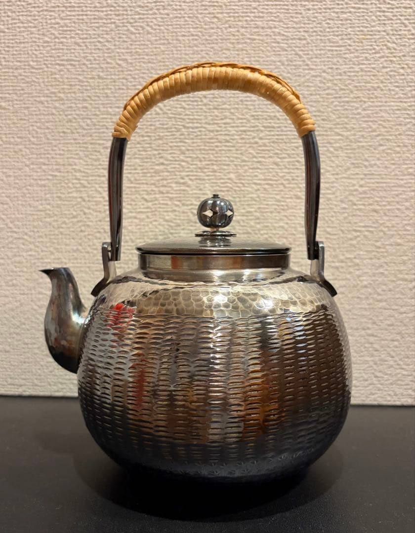 丸型五号秀峰堂造銀瓶 やかん 湯沸かし 鎚目♥に近い