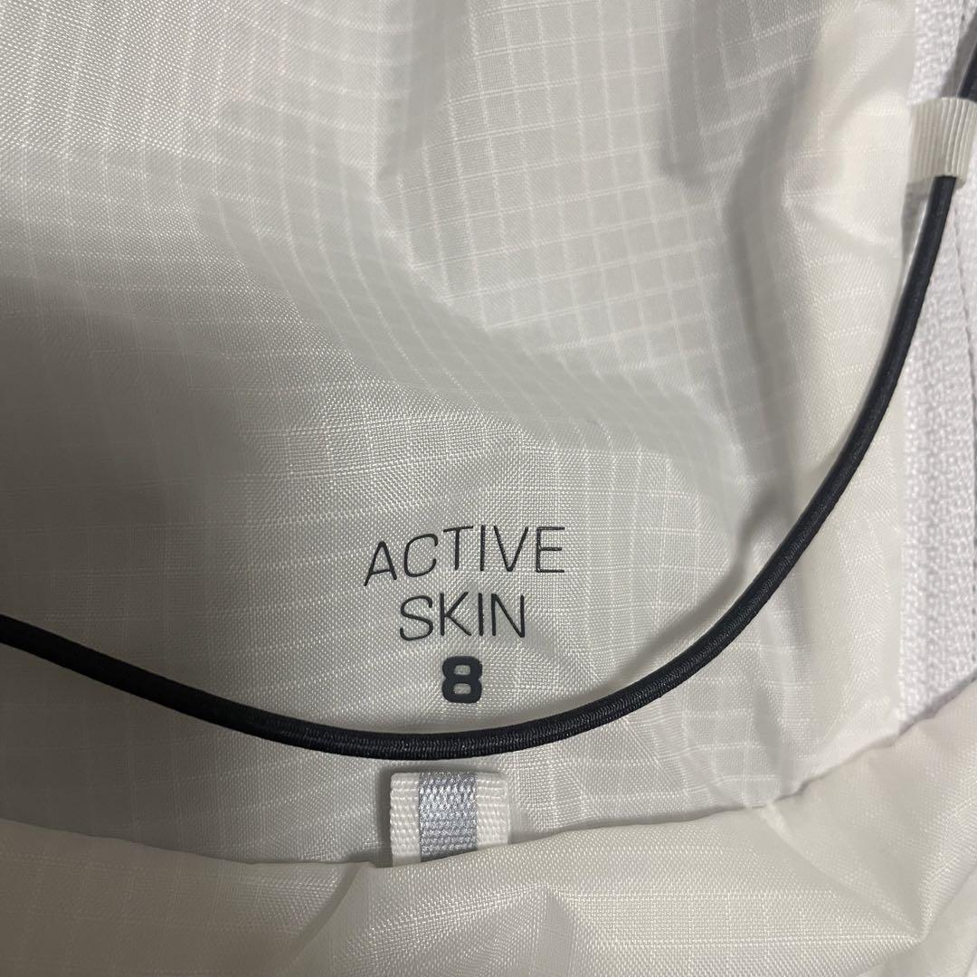 新品タグ付き　サロモン　ACTIVE SKIN 8 SET 8 セット　サイズL