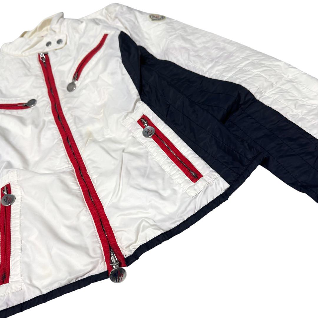 MONCLER モンクレール ライダース　ホワイト　ワッペン　ナイロン　ゴルフ MONCLER モンクレール ライダース ホワイト ワッペン ナイロン