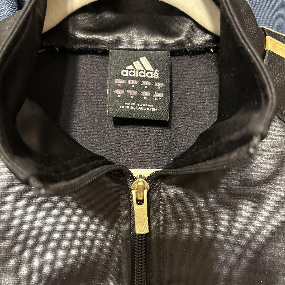 ともきち　adidasセットアップ