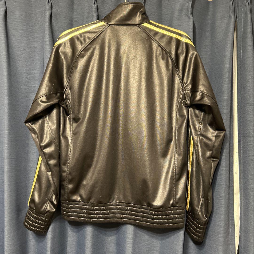 ともきち　adidasセットアップ