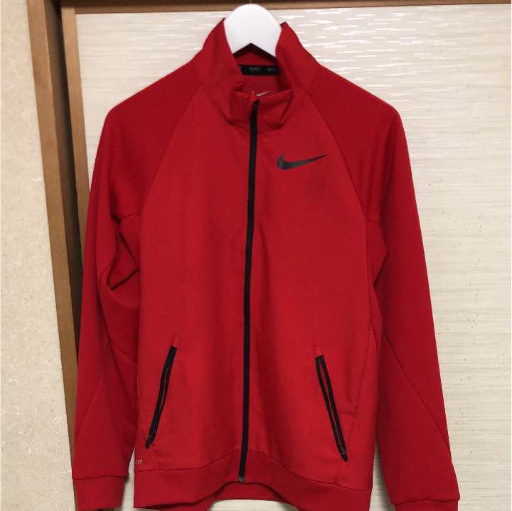 メルカリ Nike 上 ジャージ 赤 M ナイキ 3 500 中古や未使用のフリマ メルカリ Nike 上 ジャージ 赤 M ナイキ 3 500 中古や未使用のフリマ
