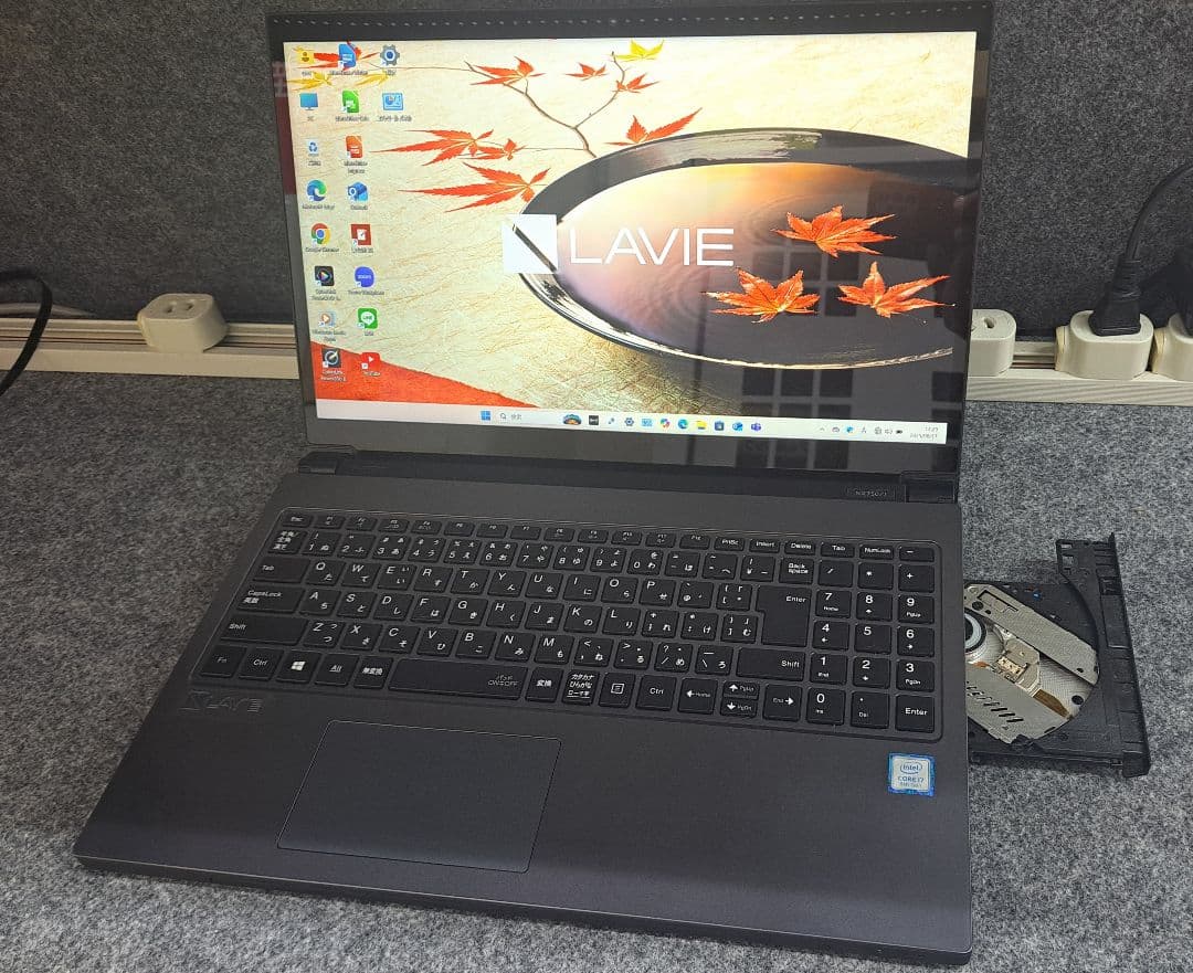 □Corei7□Windows11正式対応□SSD□UHD Blu-ray