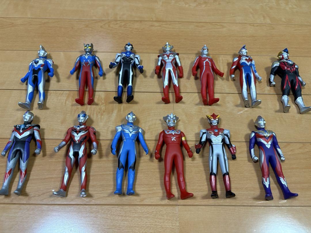 【お得】 ウルトラマンフィギュア メルカリ - 13体セット 特撮