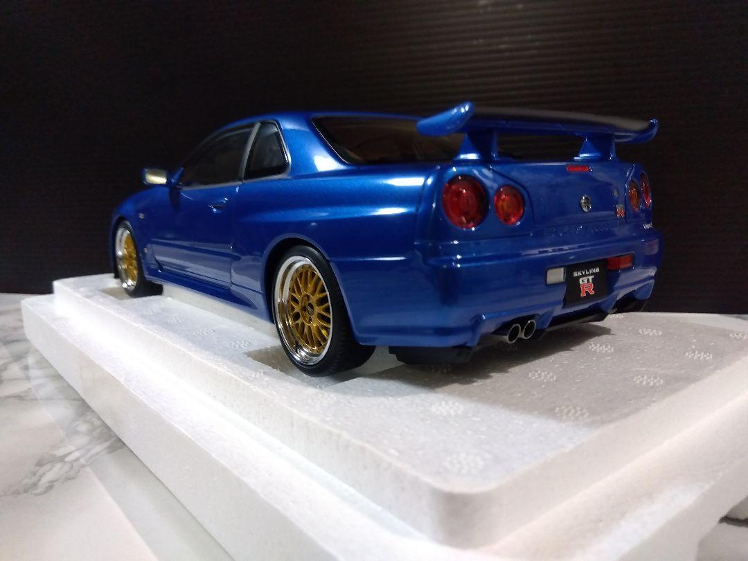 ミニカー 1/18 AUTOart NISSAN SKYLINE GT-R (R34)