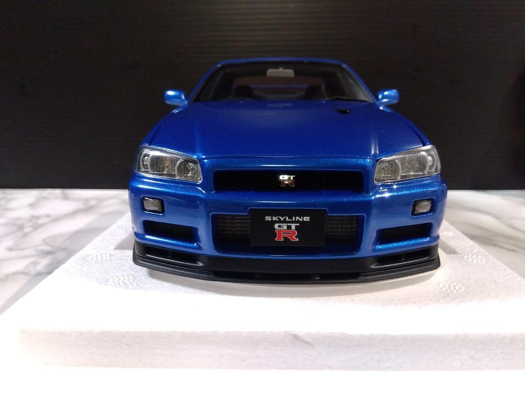 ミニカー 1/18 AUTOart NISSAN SKYLINE GT-R (R34)