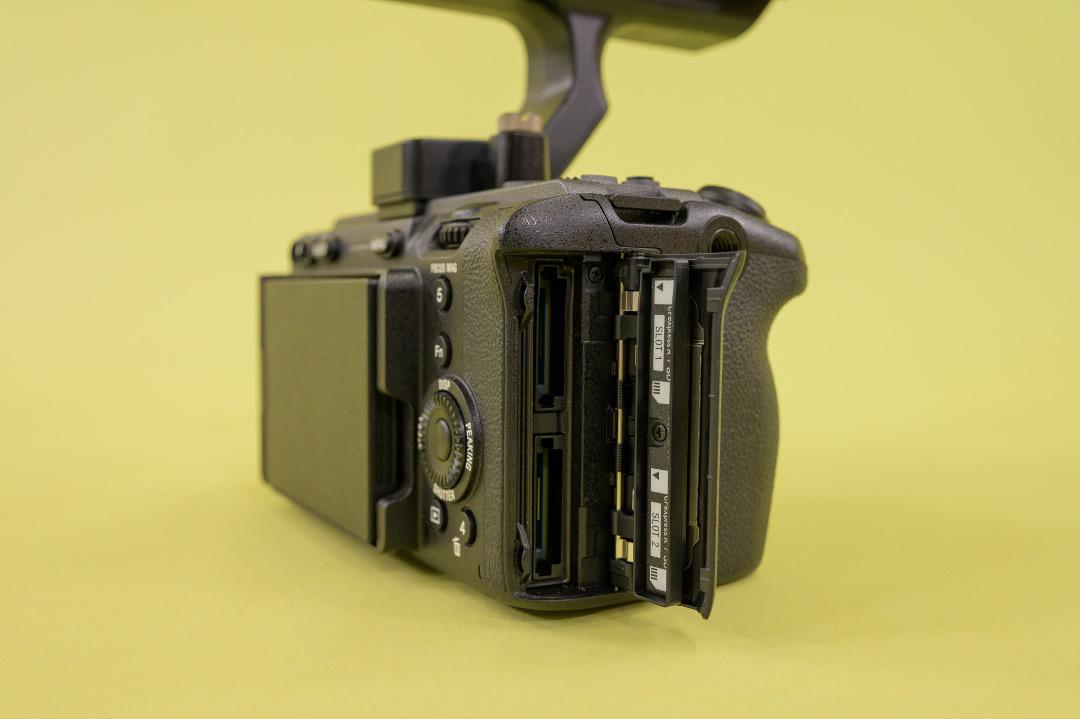 SONY ILME-FX30 [XLRハンドルユニット同梱モデル]