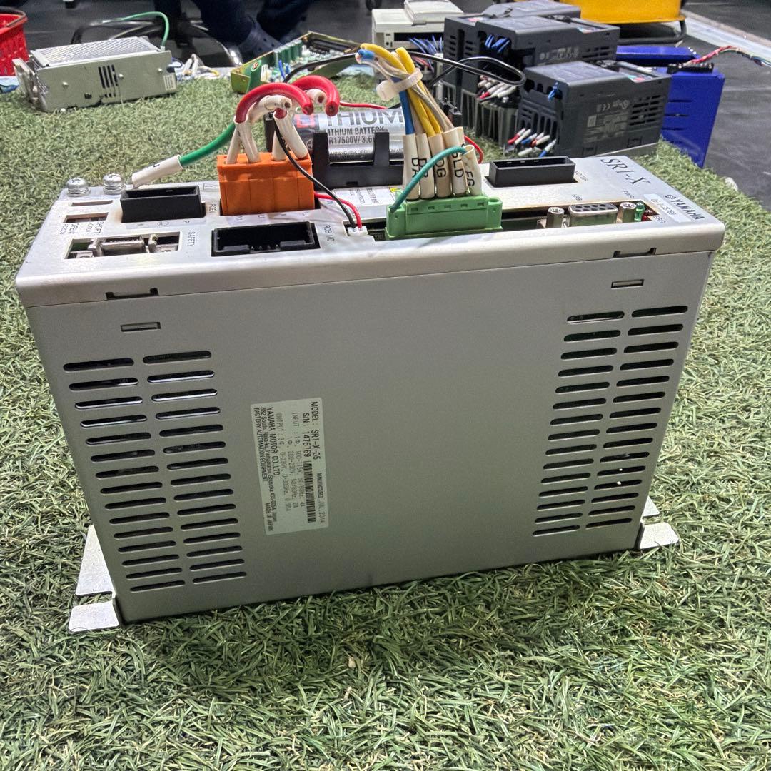中古 YAMAHA 単軸ロボットコントローラ SR1-X-05 動作保証 中古 YAMAHA 単軸ロボットコントローラ SR1-X-05 動作保証