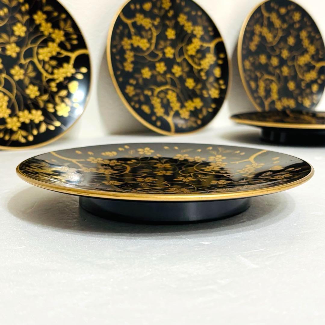 ほぼ未使用 懐石道具 輪島塗 木製漆器 ボタン紋 散寿司桶 5客揃 共箱 未使用 懐石道具 輪島塗 木製漆器 ボタン紋 散寿司桶 5客揃 どんぶり