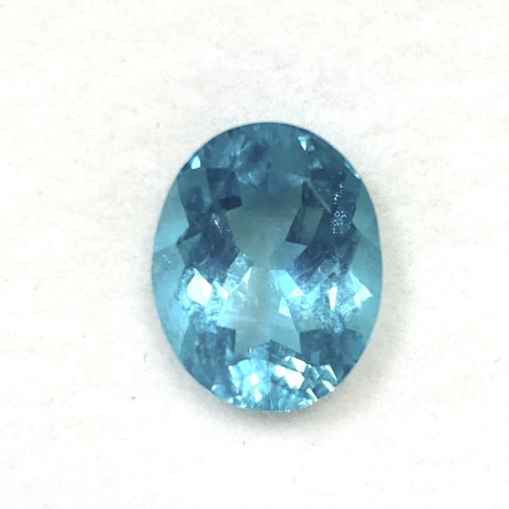 m-0424 アパタイト ルース 2.65ct 10.1㍉x8.0㍉