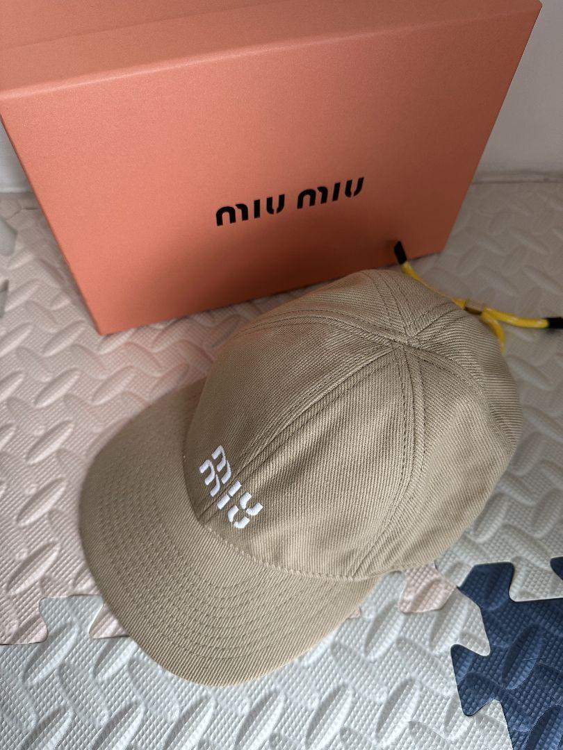 miu miu ベージュ ベースボールキャップ M
