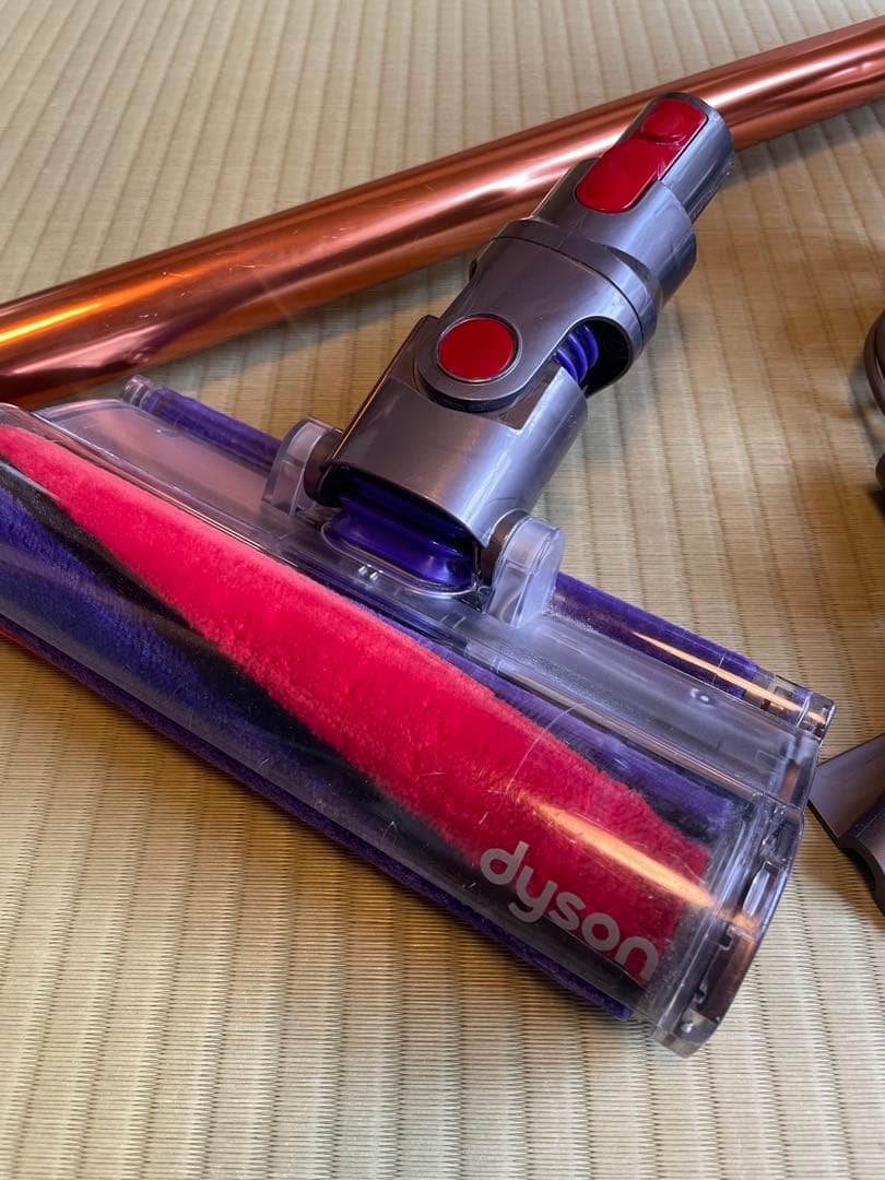 Dyson スティッククリーナー ダイソン　sv12 動作品