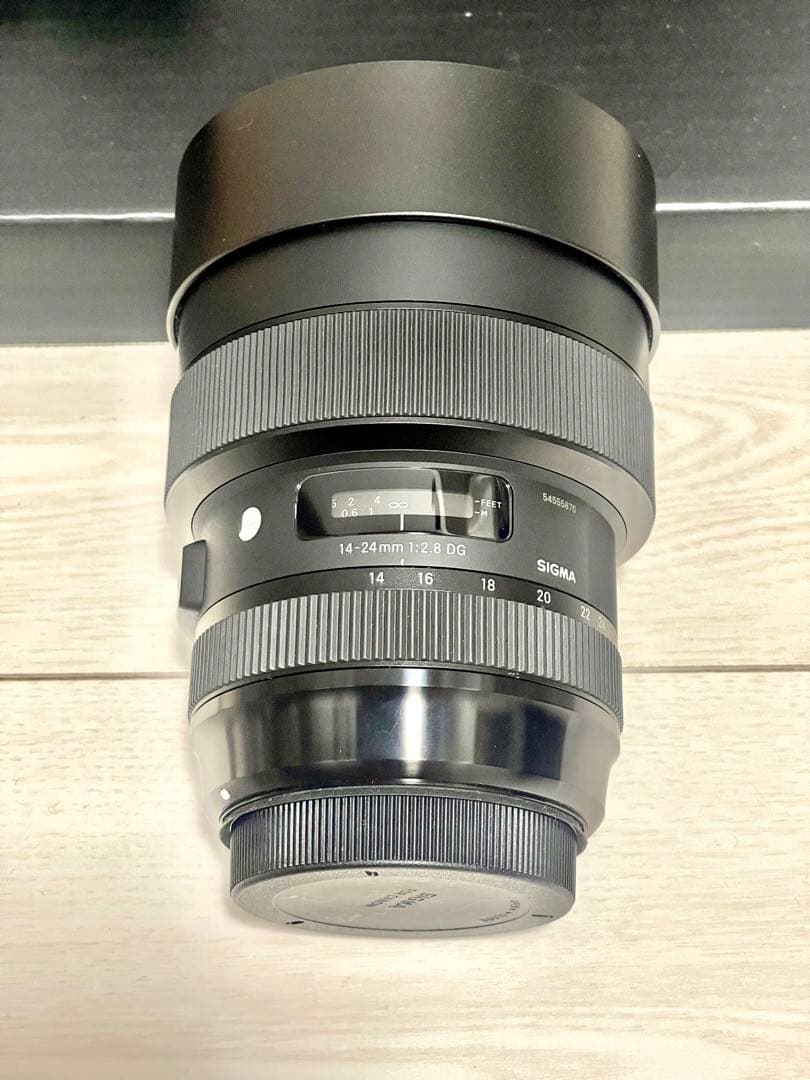 ✨シグマ　14-24mm f2.8 ART Canon EFマウント美品　箱付き 傷やコーティング劣化がなく 非常に良好な状態です 24mm 前玉 後玉 レンズ内の状態 カビやクモリはなく 非常に綺麗な状態です ワイド側 ···13 18mm焦点距離 テレ側 ···19 24mm開放F値···2