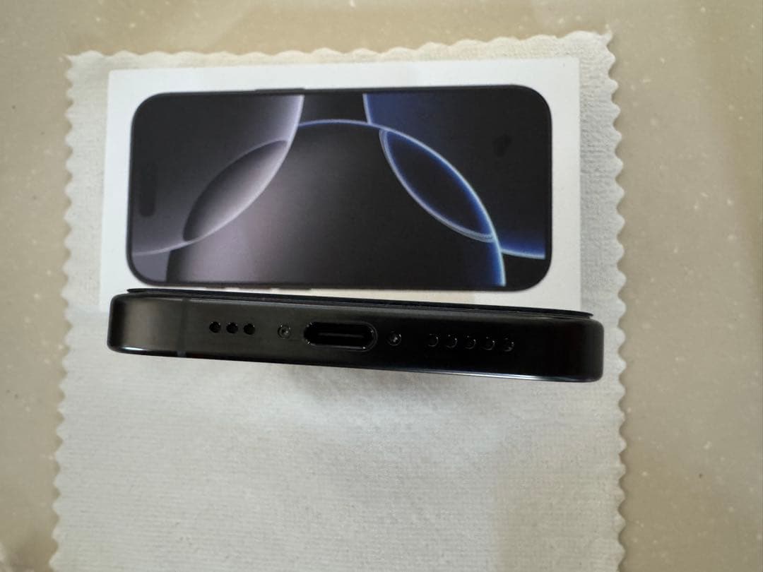 美品 バッテリー残量100% 16pro 128GB simフリー ブラック