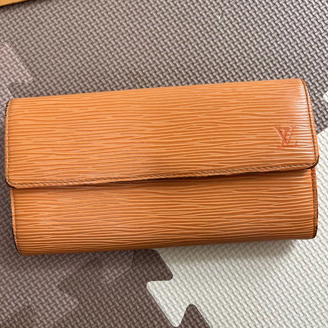 LOUIS VUITTON エピ オレンジ