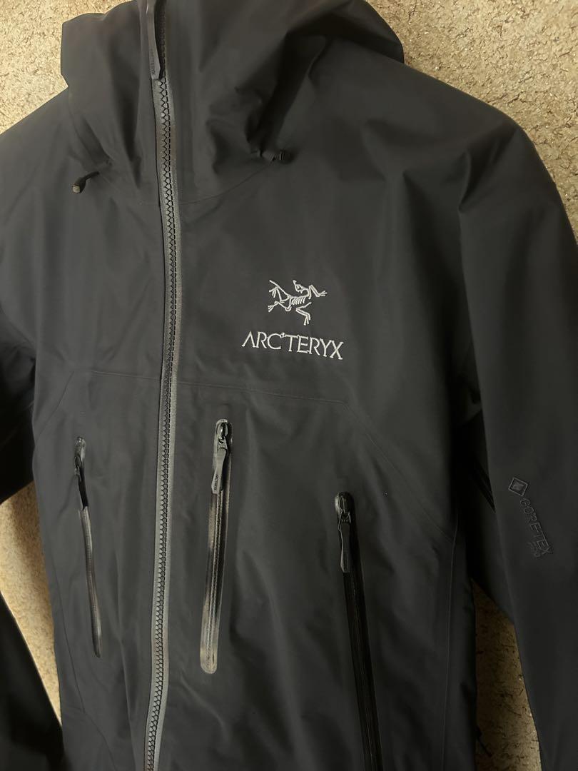 XS