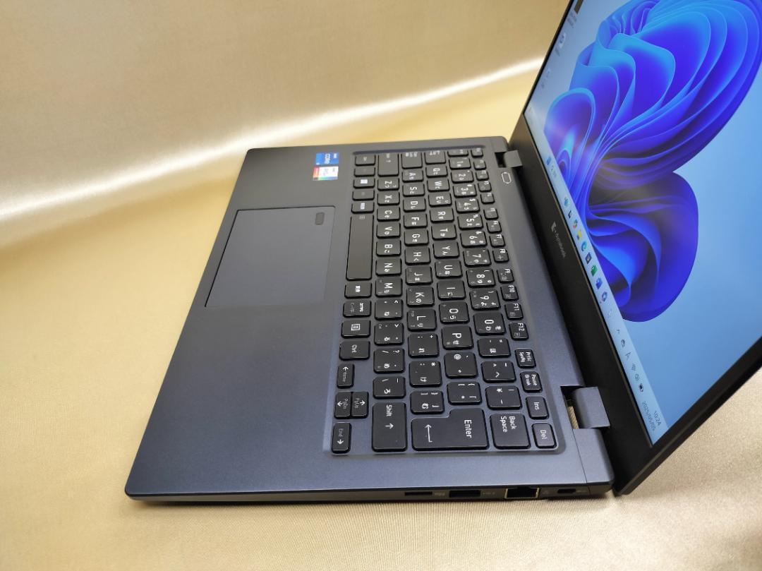 東芝　Dynabook G83/KW　高性能　2023年モデル(K-226)