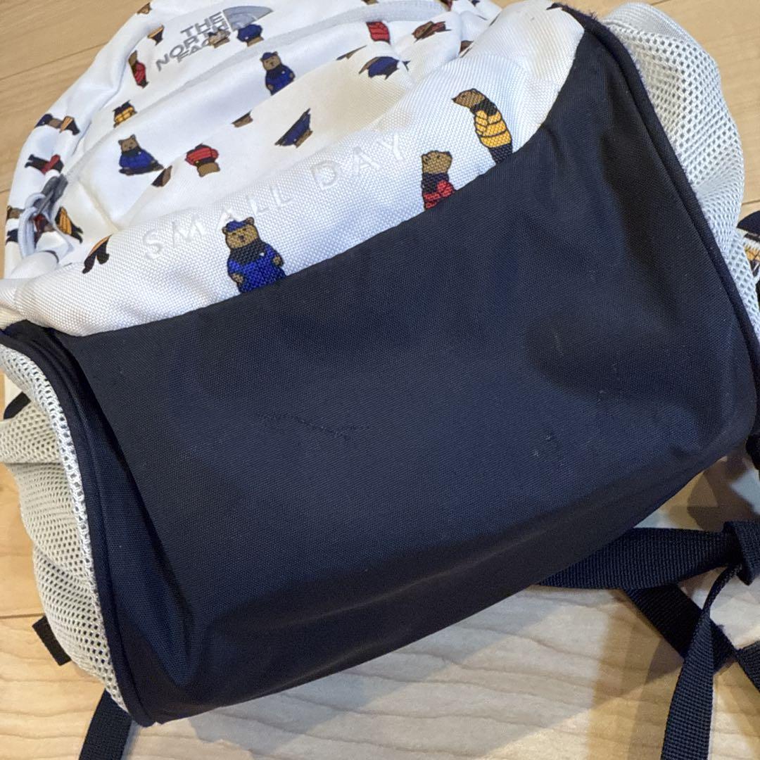 THE NORTH FACE SMALL DAY ホワイトベア