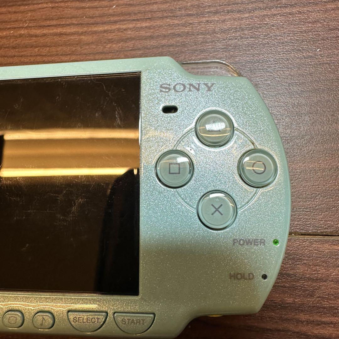 PSP 2000