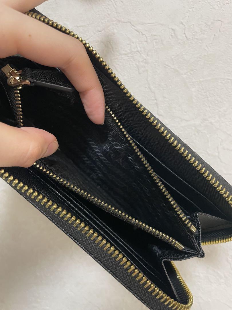 PRADA ブラックレザー 長財布