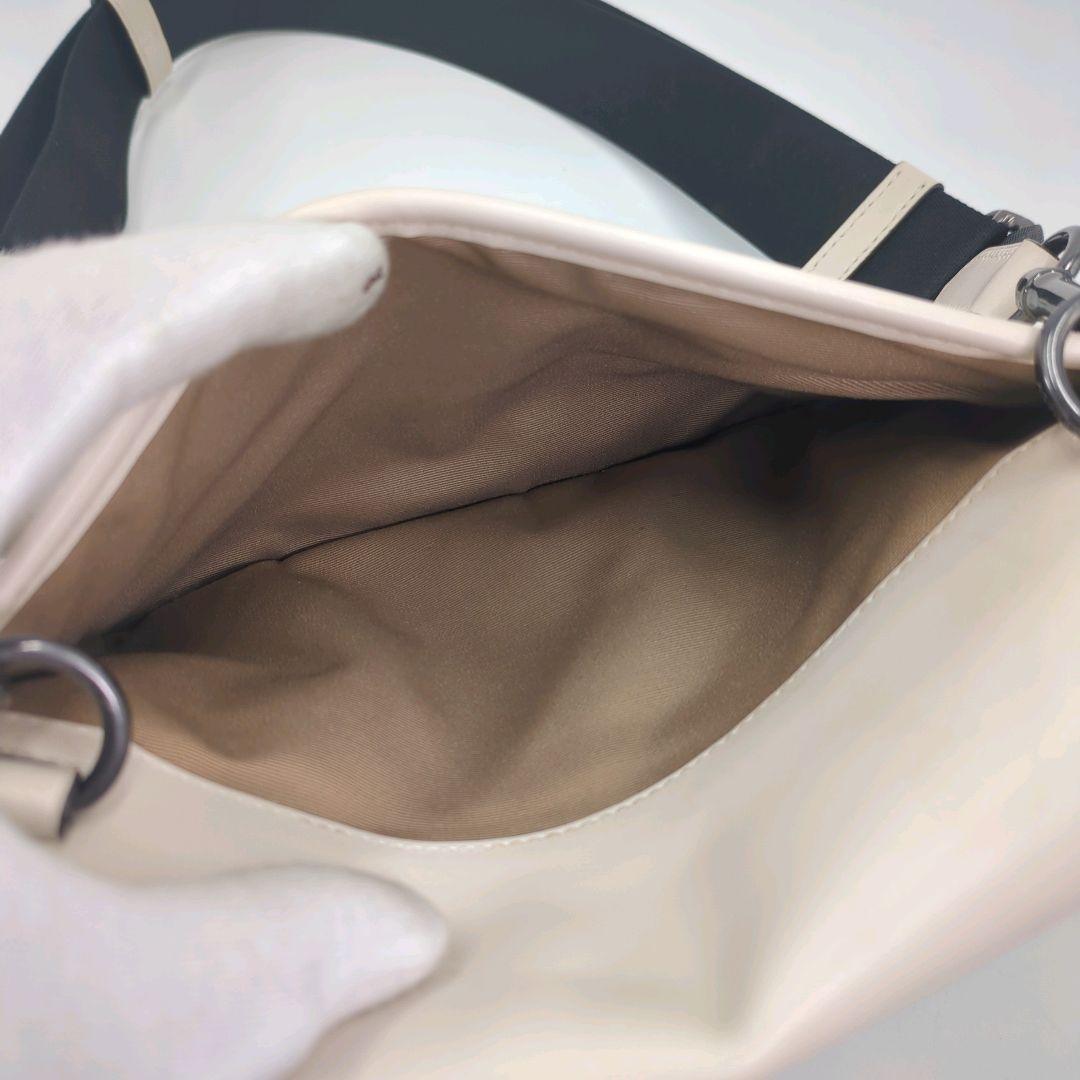 美品✨️コーチ ターナー ショルダーバッグ 2way ホースアンドキャリッジ 白 美品✨️コーチ ターナー 2way ショルダーバッグ ホースアンド
