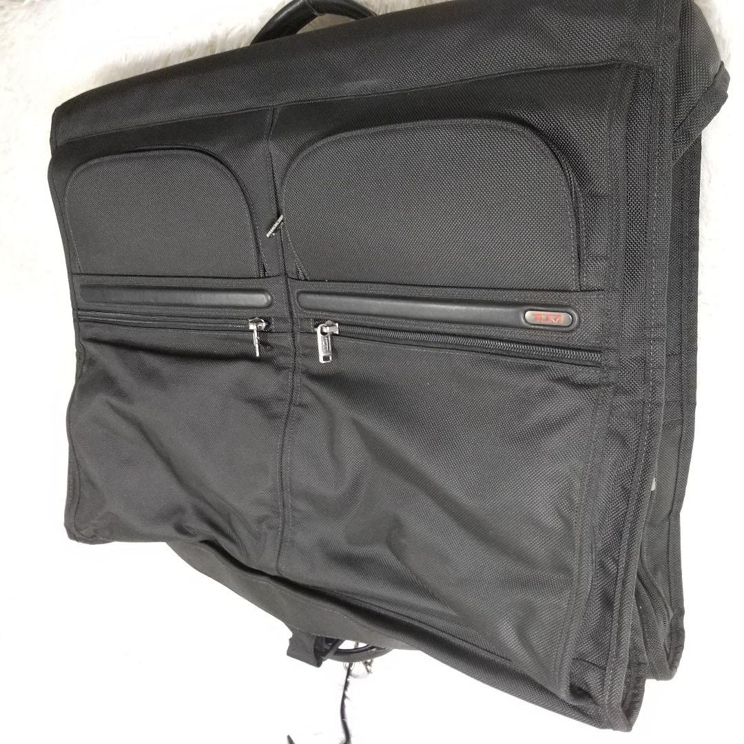 トゥミ　TUMI　ガーメントバッグ　スーツケース　ナイロン　ブラック