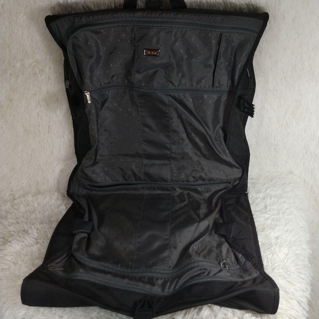 トゥミ　TUMI　ガーメントバッグ　スーツケース　ナイロン　ブラック