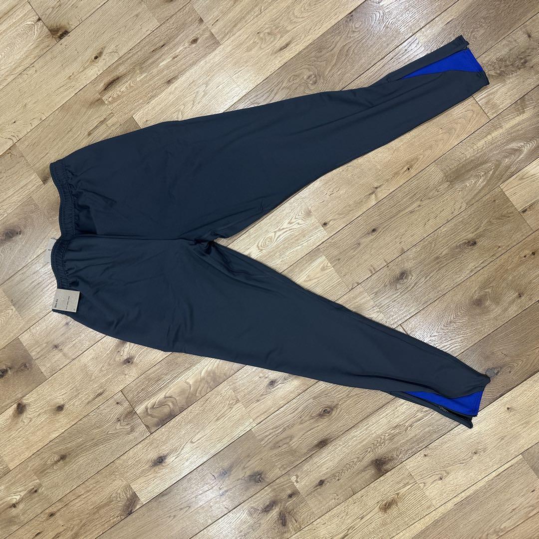 NIKE ストライク USM バルセロナ　ドリルトップ