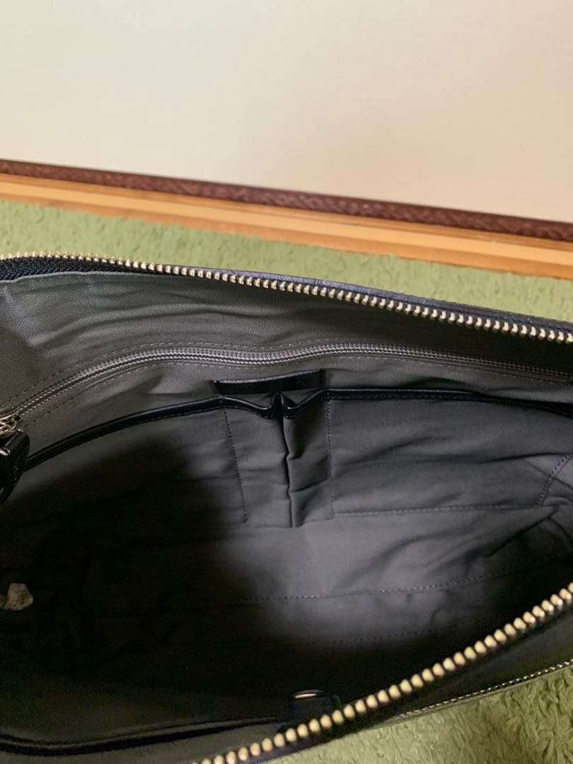 新品 28600円 カルバンクライン ショルダーバッグ CKカルバン・クライン 新品 28600円 カルバンクライン ショルダーバッグ CKカルバン・クライン