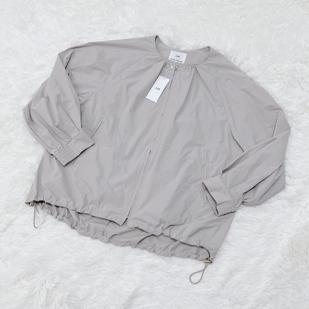 新品未使用タグ付き✨ 23区 ナイロン2WAYストレッチ ノーカラー