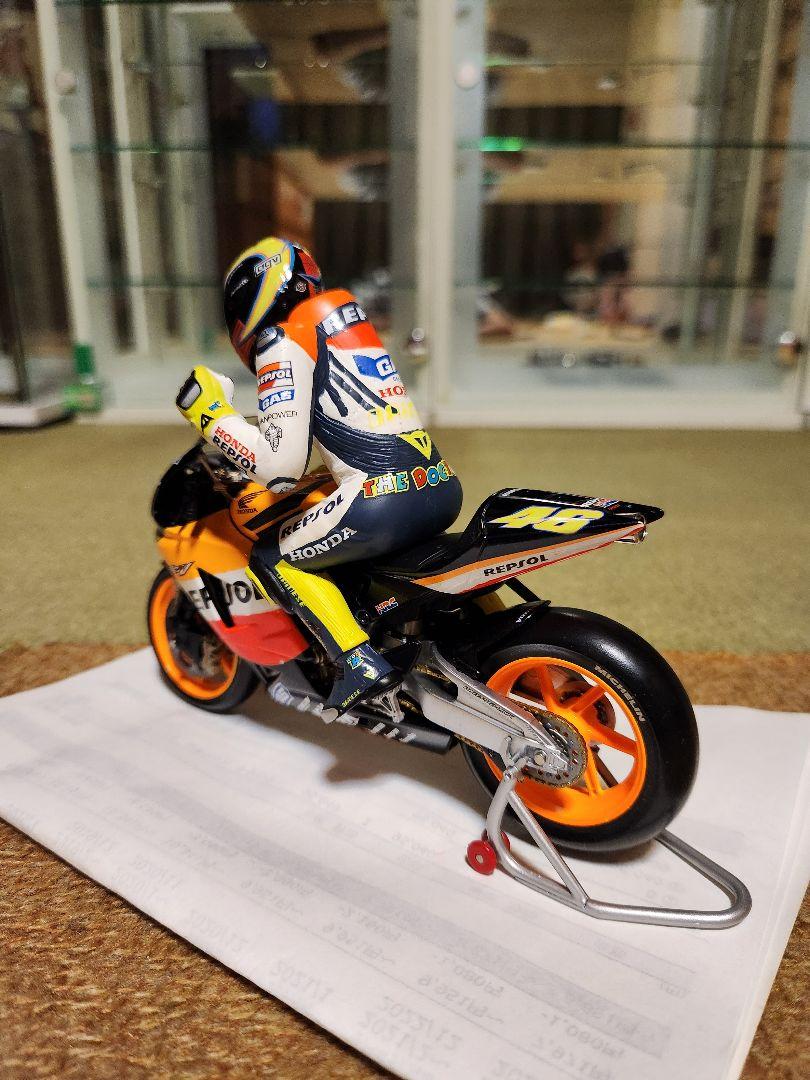1/12 ミニチャンプス ホンダ RC211V ロッシ