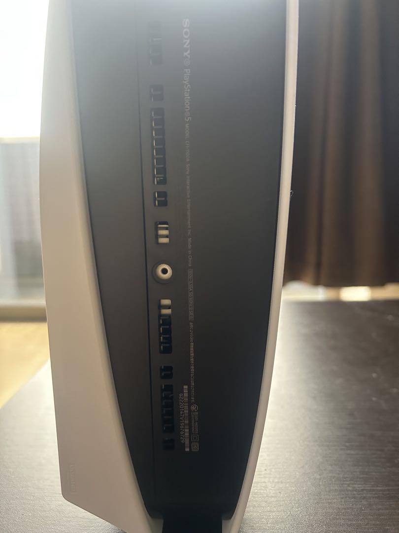 PlayStation 5 (PS5) 本体 CFI-1100A01(通常版)