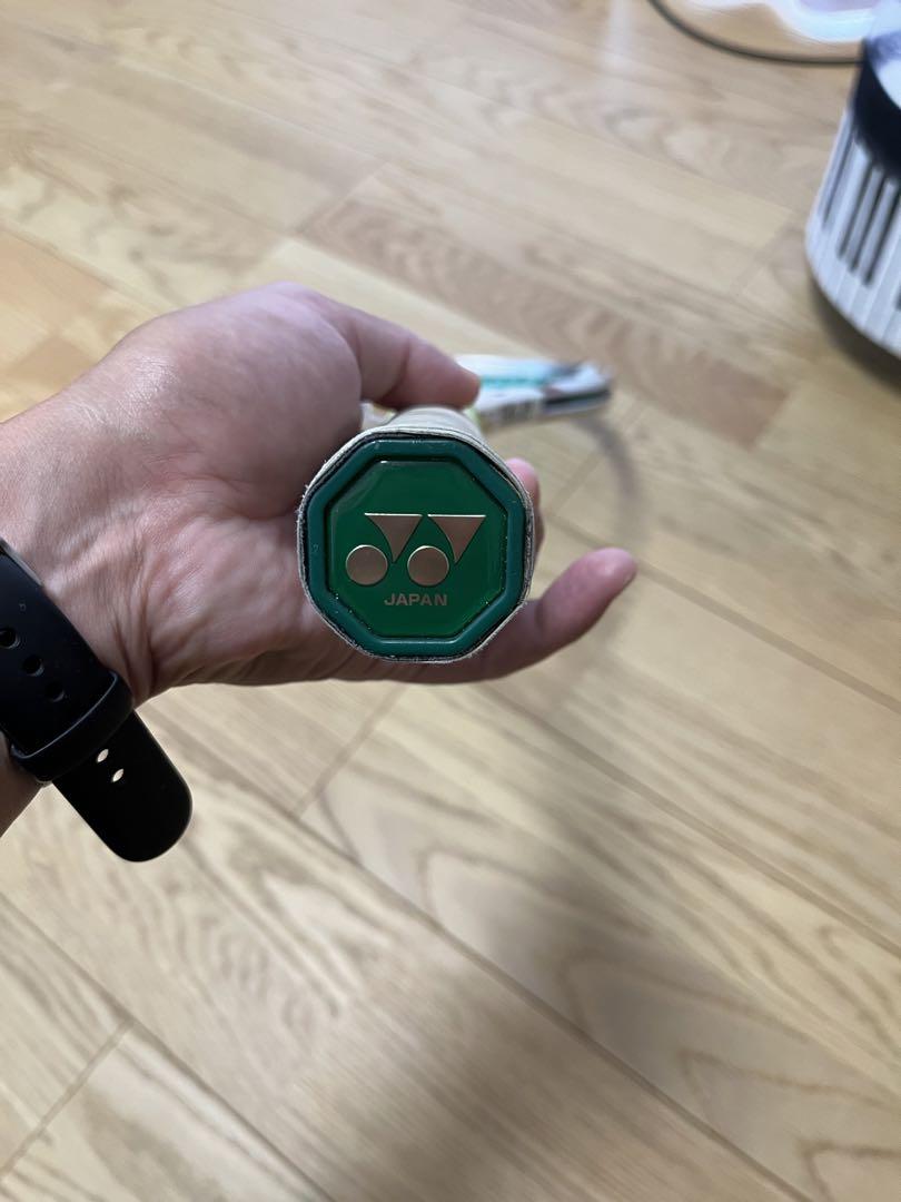 (着払いのみ対応)ヨネックス　ナノフォース8Vレブ　初期ホワイト